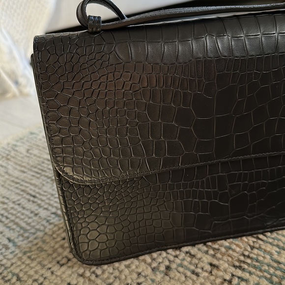 Gigi New York Abbot Crossbody Bag - Picture 2 of 5